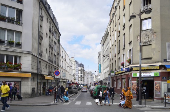 1 - Rue des Poissonniers (croisement rue Marcadet, direction Nord)